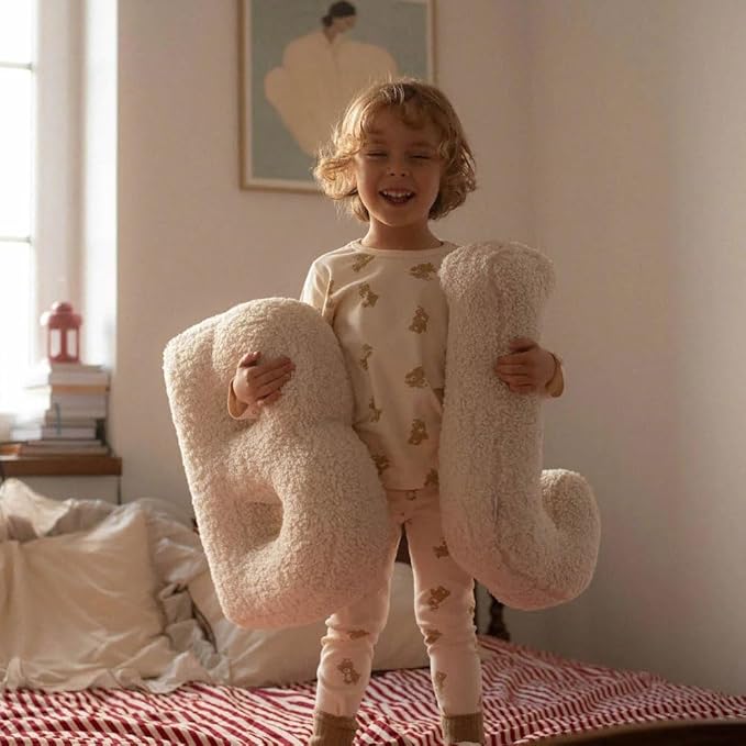 Letter Pillow English Letter Plush Pillow Cozy Lambswool Initial Throw Pillow Alphabets Letter Decorative Cushion Comforting Huggable Stuffed Cushion for Bedroom Sofa(15.7 * 13.8 * 3.9 in)