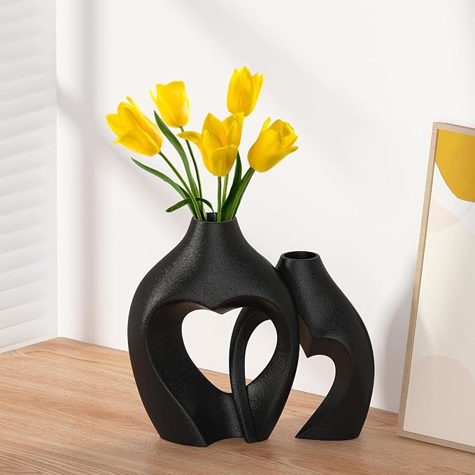 Zormon Black Vases for Decor, Heart Shaped Ceramic Vase Set of 2, Nordic Heart Shaped Vases, Minimalist Decorative Vase for Table Centerpiece Wedding Dining Living Room Office House Decoration