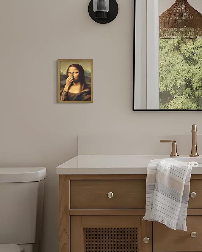 XYHYRA Vintage Mona Lisa Bathroom Wall Art, Funny Mona Lisa Pinching Nose Wall Decor, Humor Amusing restroom Canvas Print Painting for Toilet Bathroom Home Decor 8x10 Inch Framed