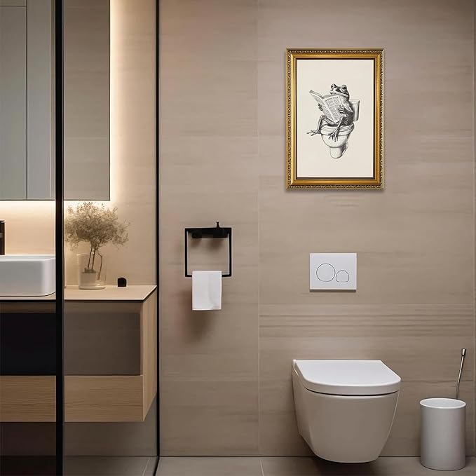 YD&YZY Gold Framed Funny Bathroom Frog Wall Art Canvas Frog on Toilet Reading Newspaper Wall Decor Unique Cute Animal Painting Picture Print Artwork for Bedroom Bathroom 16x24 inch Framed