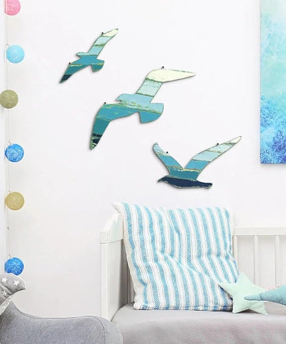 Putuo Decor 3pcs Wood Seagull Wall Decor Beach Wall Hanging Coastal Theme Wall Art Nautical Wall Sculpture Sea Birds Lake House Ocean Decor Vintage Ornaments for Home Bathroom