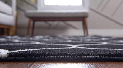 Unique Loom Trellis Frieze Collection Area Rug - Rounded (4' 1" Round, Black/ Ivory)