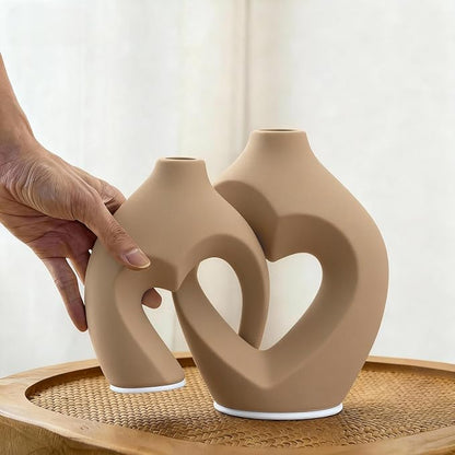 Zormon Brown Vases for Decor, Heart Shaped Ceramic Vase Set of 2, Nordic Heart Shaped Vases, Minimalist Decorative Vase for Table Centerpiece Wedding Dining Living Room Office House Decoration