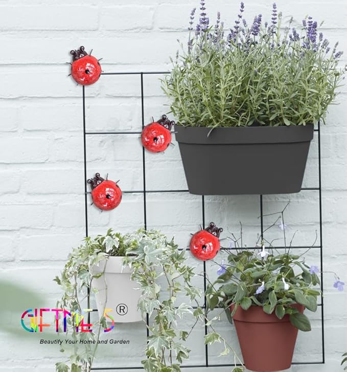 Metal Garden Yard Art Decorative 4 Pack Ladybugs Outside Garden Wall Sculptures(RED)