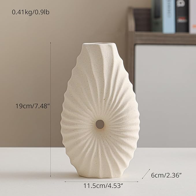 Minimalist Ceramic Flower Vase in Off-White Stoneware – 7.5’’/19cm, Artistic & Stylish Design, Perfect for Small Spaces, Home & Office Decor