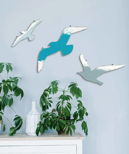 Putuo Decor 3pcs Wood Seagull Wall Decor Beach Wall Hanging Coastal Theme Wall Art Nautical Wall Sculpture Sea Birds Lake House Ocean Decor Vintage Ornaments for Home Bathroom