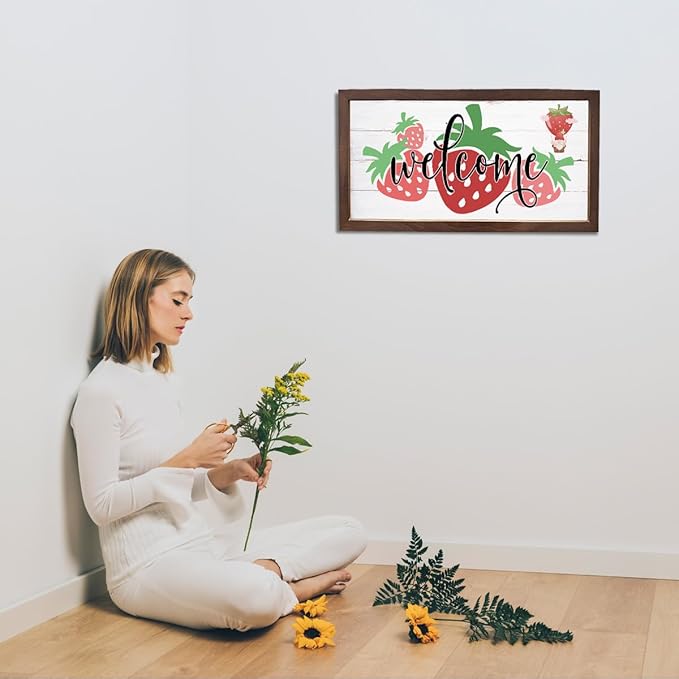 Strawberry Welcome Decoration, Rustic Hanging Wood Signs, Kitchen Wall Art, Farmhouse Home Garden Yard Decor, Wooden Framed Wall Decors, Welcome to Our Patch Sign 15×7.5×0.3 inches