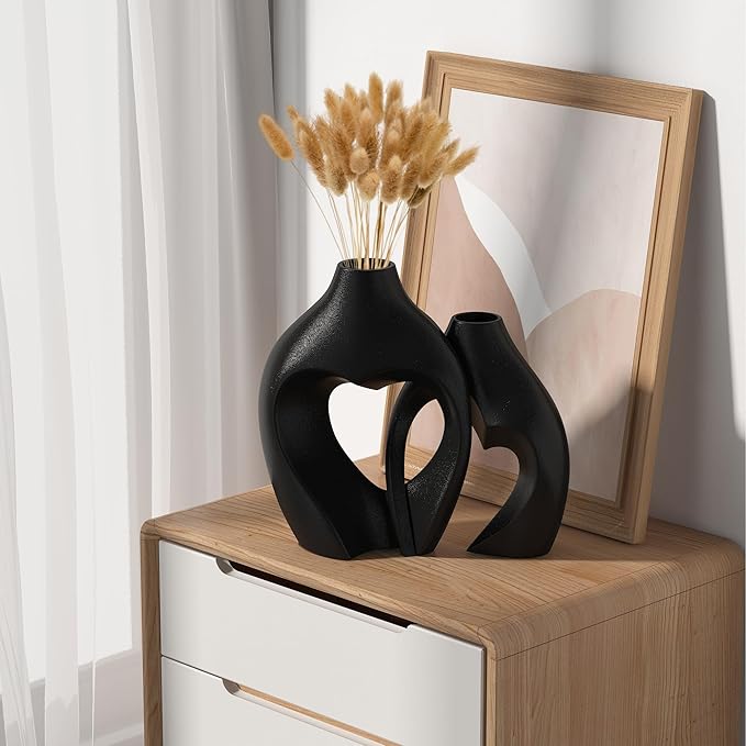 Zormon Black Vases for Decor, Heart Shaped Ceramic Vase Set of 2, Nordic Heart Shaped Vases, Minimalist Decorative Vase for Table Centerpiece Wedding Dining Living Room Office House Decoration