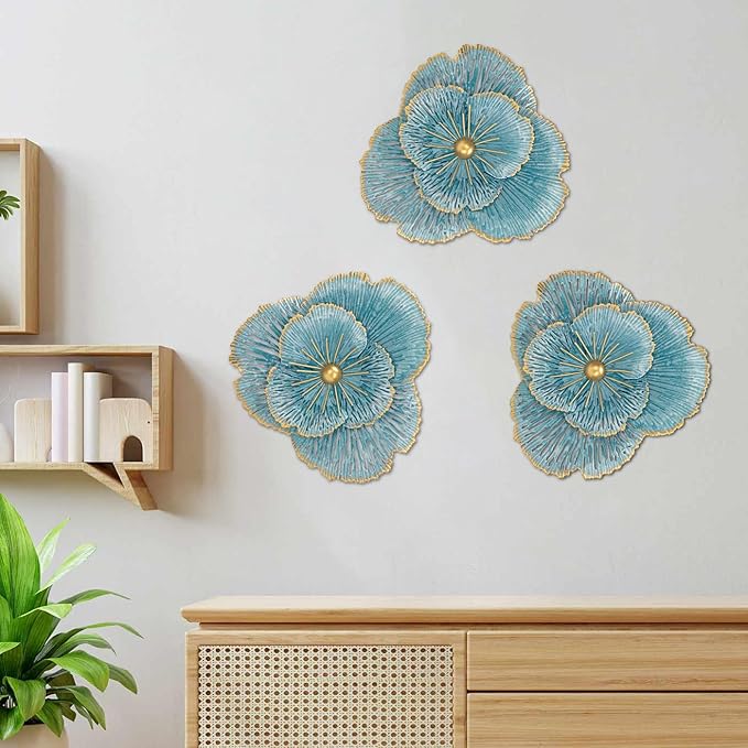 DILATATA 3 Pcs Metal Flower Wall Art Set 10 Inch Rustic Modern Floral Sculpture 3D Metal Flower Wall Hanging Accent for Indoor Living Room Bedroom Kitchen Bathroom Garden Patio Decor - Blue