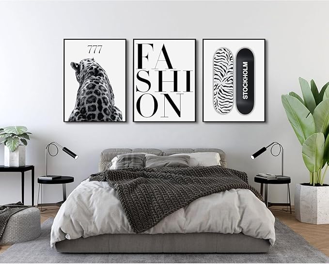 SUOLIUKJYS 3Pcs Trendy Leopard Wall Art Black White Cheetah Wall Decor Fashion Aesthetic Canvas Posters Preppy Stockholm Prints Stylish Cheetah Pictures Y2k Painting For Bedroom 16X24 Inch Unframed