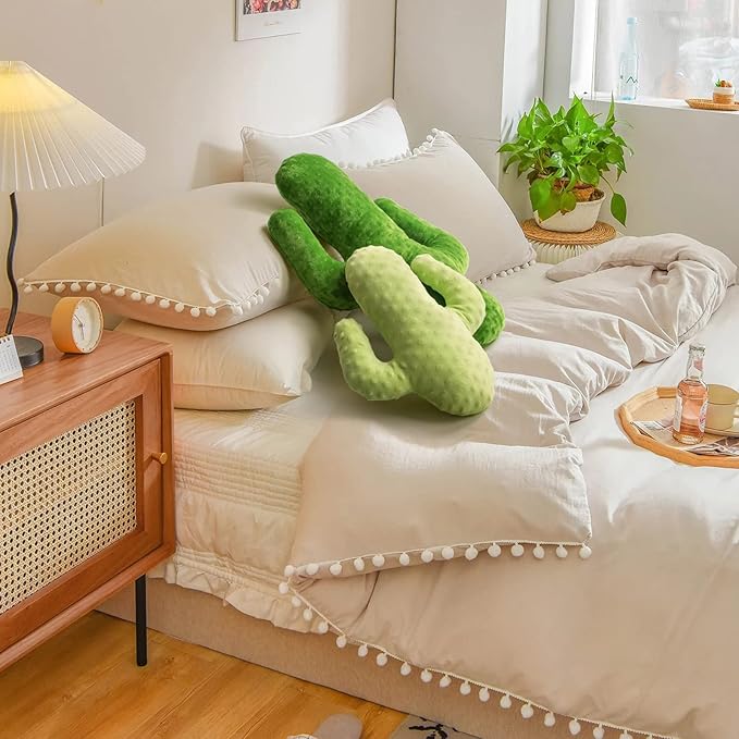 AELS Set of 2 Cactus Decorative Throw Pillows, 22"& 14" Cactus Plush Pillow Set, 3D Office Nap Pillow, Cute Succulent Throw Pillow for Nursery Bedroom Room Decor, Grass Green & Lime Green