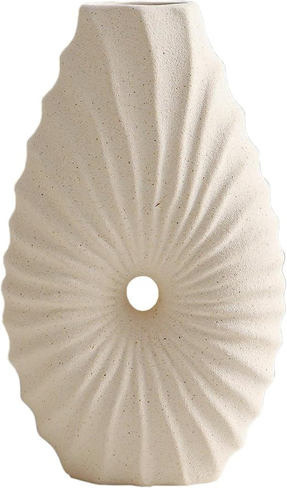 Minimalist Ceramic Flower Vase in Off-White Stoneware – 7.5’’/19cm, Artistic & Stylish Design, Perfect for Small Spaces, Home & Office Decor