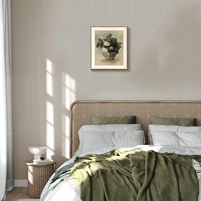 Uniro Vintage Floral Wall Art Framed, Neutral Flower Still Life Oil Painting, White Roses Canvas Prints Artwork with Antique Frame, Farmhouse Wall Decor for Bedroom, Kitchen, Shelf, Bathroom Wall Decor, Cottagecore Room Decor - 10x12Inch