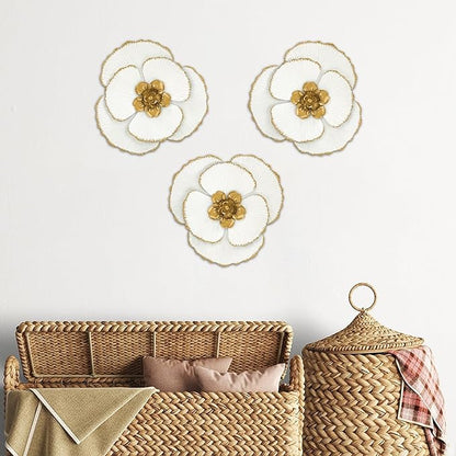 DILATATA 3 Pcs Metal Flower Wall Art Set 10 Inch Rustic Modern Floral Sculpture 3D Metal Flower Wall Hanging Accent for Indoor Living Room Bedroom Kitchen Bathroom Garden Patio Decor - White