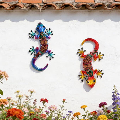 HONGLAND Lizard Wall Decor- 15 Inch Gecko Metal Wall Art Hanging Glass Sculpture, 2 Pack Yard Decorations Outdoor for Garden Fence Home