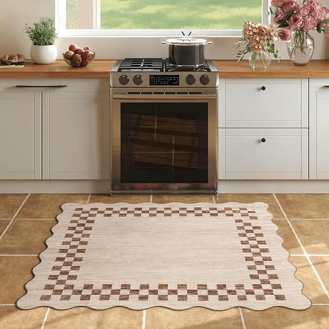 Small Area Rug 2x3 Modern Checkered Entry Rug Solid Color Scalloped Kitchen Rugs Washable Bedroom Doormat Non Slip Stain Resistant Bordered Throw Carpet for Living Room Nursery Laundry, Beige