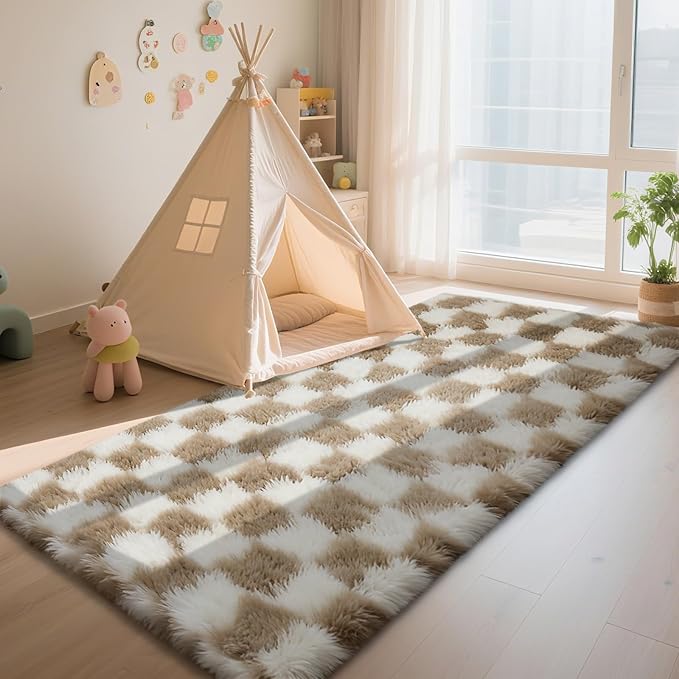 Checkered Rug for Bedroom, 2x4 Beige and White Area Rugs, Classic Checkered Carpets Shag Area Rug, Bedside Rugs for Living Room Bedroom Kids Room Home Decor