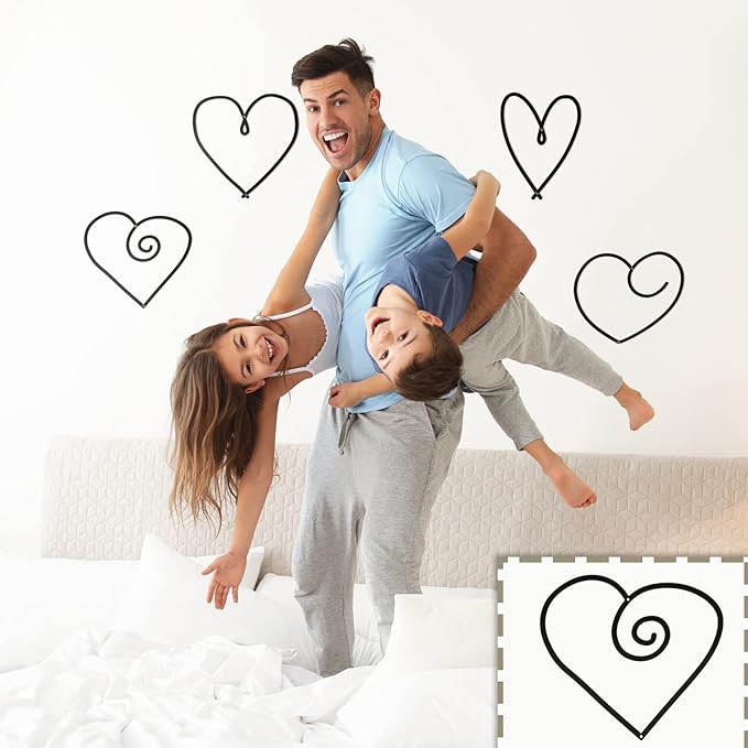 Hotop 4 Pieces Heart Metal Wall Decor Love Sign Minimalist Style Hearts Black Wall Art for Bedroom Living Room Decoration