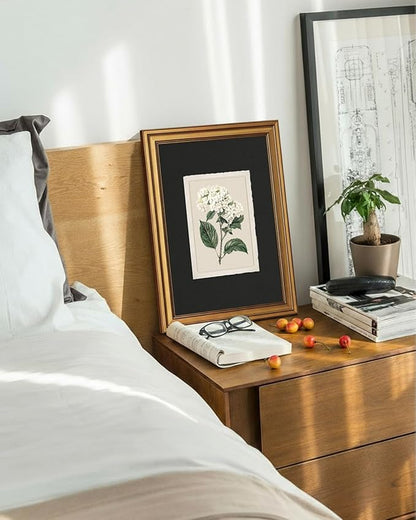 VIYYIEA Vintage Gold Framed Wall Art Print Home Decor, White Hydrangea Painting Canvas Prints, Aesthetic Farmhouse Flower Prints Decoration Bedroom Bathroom Wall Decor Kitchen Office, 12x16inch