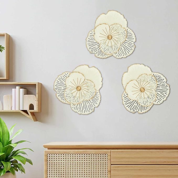 DILATATA 3 Pcs Metal Flower Wall Art Set 10 Inch Rustic Modern Floral Sculpture 3D Metal Flower Wall Hanging Accent for Indoor Living Room Bedroom Kitchen Bathroom Garden Patio Decor - White