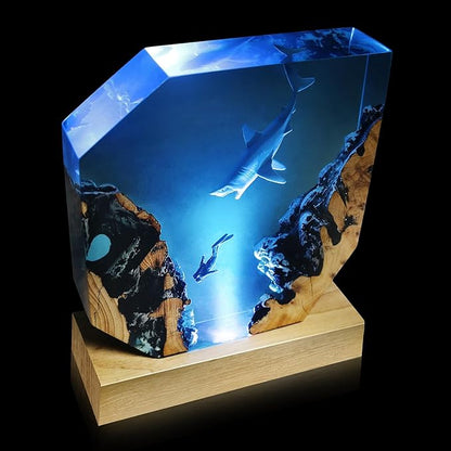 Epoxy Resin Shark Lamp, Ocean Night Light,Artistry Home Decor Bedside Nightlight, Unique Resin Lighting, Nightstand Decorations for Bedroom, Suitable for Holidays(Shark Lamp)
