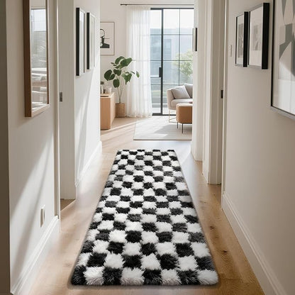Checkered Rug for Bedroom, 3x7 Black and White Area Rugs, Classic Checkered Carpets Shag Area Rug, Bedside Rugs for Living Room Bedroom Kids Room Home Decor