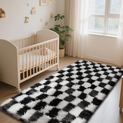 Checkered Rug for Bedroom, 3x7 Black and White Area Rugs, Classic Checkered Carpets Shag Area Rug, Bedside Rugs for Living Room Bedroom Kids Room Home Decor