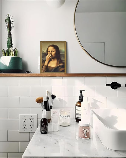 XYHYRA Vintage Mona Lisa Bathroom Wall Art, Funny Mona Lisa Pinching Nose Wall Decor, Humor Amusing restroom Canvas Print Painting for Toilet Bathroom Home Decor 8x10 Inch Framed