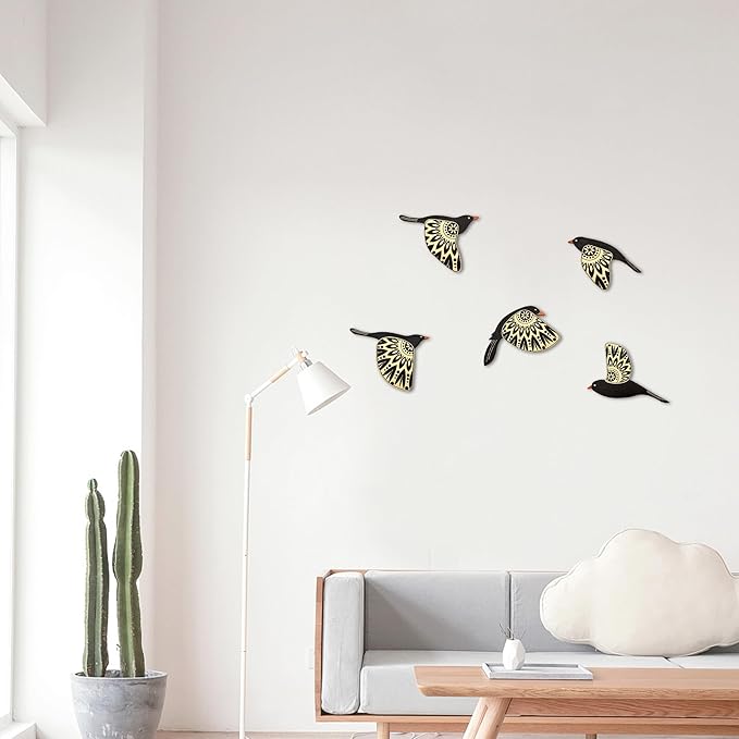Vumyhuby 5 Pcs Black Wooden Bird Wall Art | Rustic Folk Art Wall Decor for Indoor Use | Handcrafted Wood Flying Birds Wall Hangings for Living Room, Bedroom, Kitchen, Office | Scandinavian Home Decor Gift