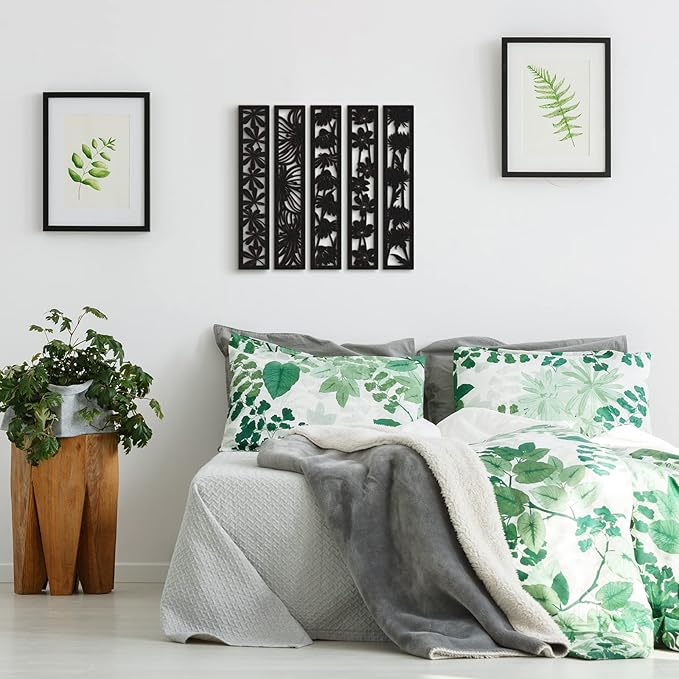 5 Pieces Wooden Wall Art Hollow Wall Decor Wood Wall Accents Themed Wood Panels for Home Decorations Bedroom Living Room, 15.7 x 2.9 x 0.2 Inch (Black, Floral)