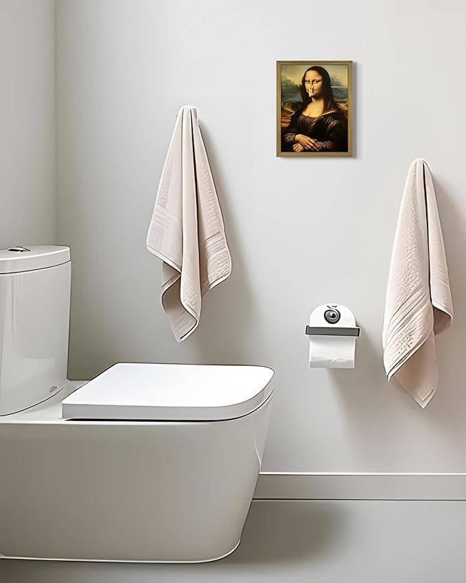 XYHYRA Funny Mona Lisa Bathroom Wall Art, Mona Lisa with Clothespin Nose Painting Print, Vintage Humorous Restroom Wall Decor Canvas Poster for Toilet Bathroom Home Decor 8x10 Inch Framed