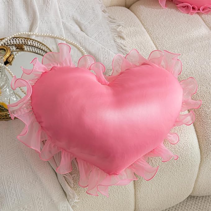 MOJUN Heart Pillow, Pink Ruffles Design Love Throw Pillows Decorative Pillows for Bed Couch Cute Room Decor Heart Shaped Throw Pillow Cushion for Living Room Bedroom Gifts Pillows