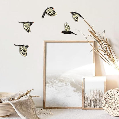 Vumyhuby 5 Pcs Black Wooden Bird Wall Art | Rustic Folk Art Wall Decor for Indoor Use | Handcrafted Wood Flying Birds Wall Hangings for Living Room, Bedroom, Kitchen, Office | Scandinavian Home Decor Gift