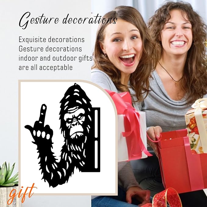 Quanqiuyi Funny Bigfoot Wall Art - Rustproof Metal Sculpture for Outdoor Garden & Patio Decor, Wilderness Theme Novelty Gift