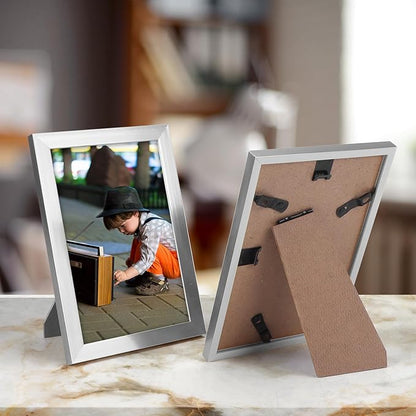 Hoikwo 18 Packs 4x6 Silver Multi Plastic Picture Frames Set with Plastic Cover for Family Photos, Artwork, Light Weight Bulk 4 by 6 Frames Pack for Wall Hanging and Table, Stylish Picture Frames