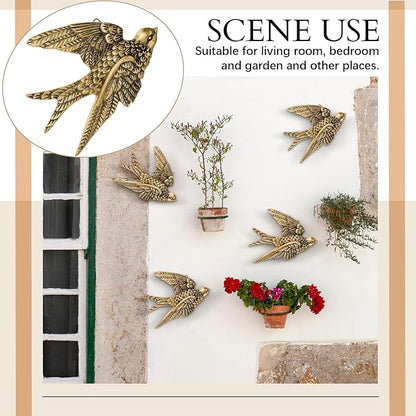 2 Pcs Vintage Bird Wall Sculpture Decor Art 6.7 Inch Antique 3D Sculpted Hanging Bird Resin Wall Art Golden Brass Floating Ornament for Living Room Garden Outdoor, Gifts for Couples Housewarming