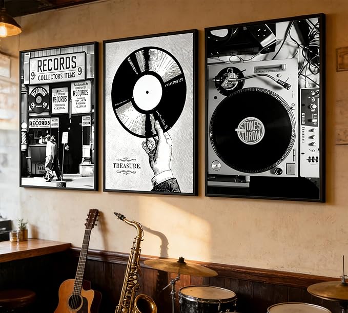 3Pcs Retro Music Poster Wall Art Fashion Black And White Photography Preppy Vinyl Record Store Painting Picture Wall Decor Bar Rock Music Lovers Print Artwork for Recording Studio Club Home Decoration