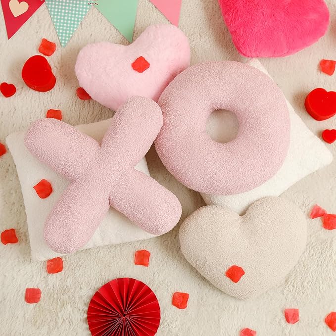 EastTree Heart Pillows, Off White Heart Shaped Pillows, Love Throw Pillows, Cute Sherpa Heart Decor, Large Fluffy Pillows, Women Girls Living Bedroom Home Decoration 15x18 Inch