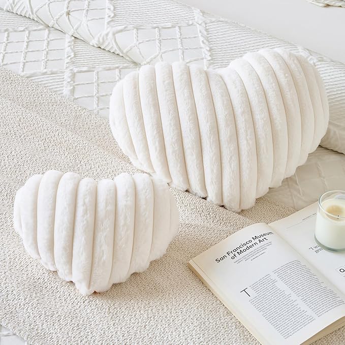 Heart Pillow, Heart Shaped Pillow with Soft Plush for Couch Bed, Decorative Throw Pillows for Bedroom Livingroom, Cozy Heart Pillows Home Decor Pillow Cushion (White, Mini 12.9" x 9.8")