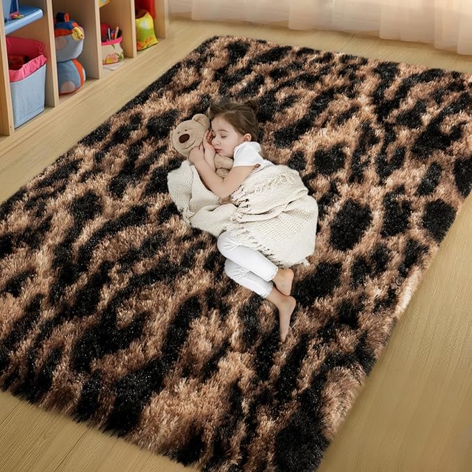 qulint Leopard Rug for Bedroom, 4x6 Fluffy Cheetah Rug for Living Room, Shaggy Fuzzy Animal Carpet Plush Alfombras para Salas Modernas for Nursery Dorm Room Home Decor (4ft x 6ft, Leopard)
