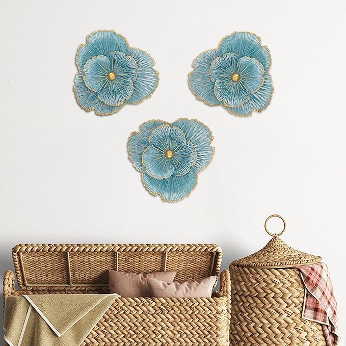 DILATATA 3 Pcs Metal Flower Wall Art Set 10 Inch Rustic Modern Floral Sculpture 3D Metal Flower Wall Hanging Accent for Indoor Living Room Bedroom Kitchen Bathroom Garden Patio Decor - Blue