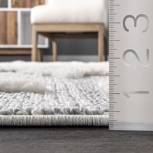 Nuloom Raven Light Grey/Ivory, 4' x 6', Modern Stars, High Low, Shag, Tassel, Soft and Plush, High Traffic, Stain Resistant, Easy Clean, Durable Area Rug for Bedroom, Living Room, Dining, Den, Foyer