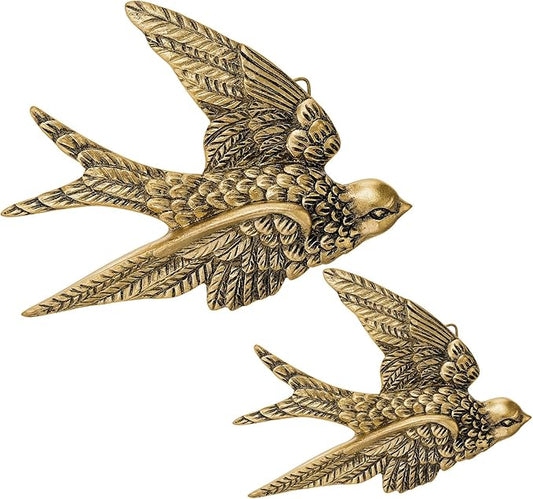 Kathfly 2 Pcs Vintage Bird Wall Sculpture Decor Art 4.7 Inch&6.7 Inch Antique 3D Sculpted Hanging Bird Resin Wall Art Golden Brass Floating Ornament for Room Garden Outdoor for Couples Housewarming