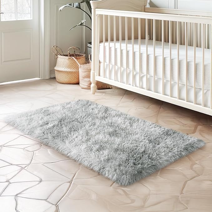 qulint Small Rugs for Bedroom, Fluffy 2x3 Area Rug for Besides Soft Shag Fuzzy Throw Rug for Boys Room, Plush Shaggy Alfombras for Kids Boys and Girls Dorm Home Decor (2ft x 3ft, Tie-Dyed Grey)