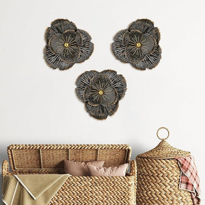 DILATATA 3 Pcs Metal Flower Wall Art Set 10 Inch Rustic Modern Floral Sculpture 3D Metal Flower Wall Hanging Accent for Indoor Living Room Bedroom Kitchen Bathroom Garden Patio Decor - Black