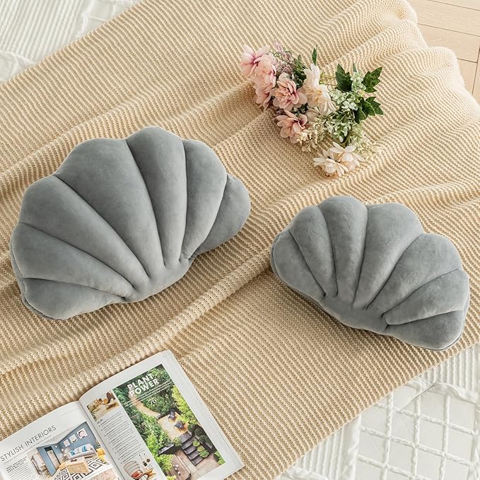Shell Pillow, Shell Shaped Decorative Throw Pillows with Velet for Couch Bed, Cute Seashell Beachy Room Decor Aesthetic Throw Pillows for Bedroom Living Room