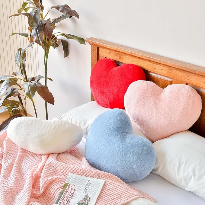 XVTRU Ivory Heart Pillows, Cute Heart Decorative Pillow, Heart Shaped Throw Pillows for Bed, Faux Rabbit Fur Plush Hoom Decor Pillow Cushion for Chair Sofa Living Room (Mini 12.9" x 9.8")