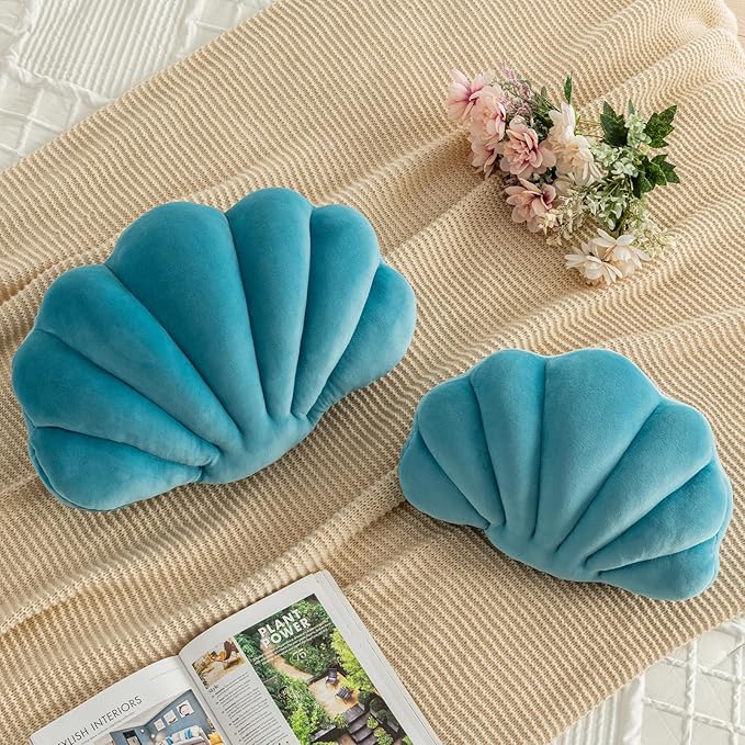 Shell Pillow, Shell Shaped Decorative Throw Pillows with Velet for Couch Bed, Cute Seashell Beachy Room Decor Aesthetic Throw Pillows for Bedroom Living Room