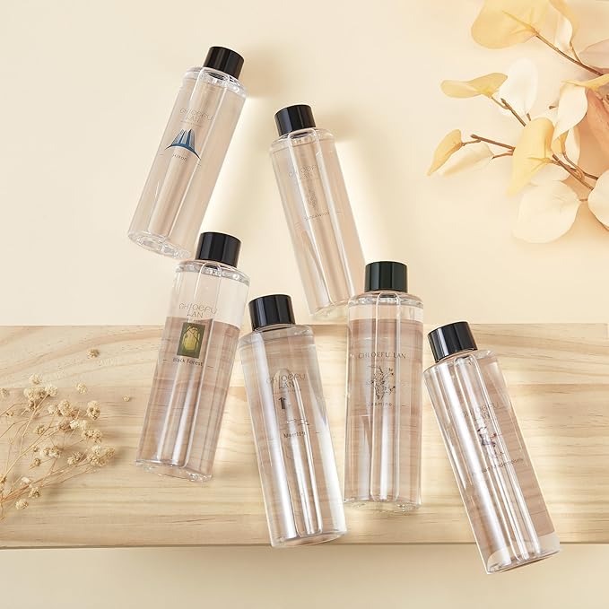 Gardenia Reéd Diffuser Refill 200ml/6.76 fl oz, Natural Essential Scented Oil, Best for Aromatherapy, SPA and Home, 0% Alcohol, A Fresh Clean Scent, Free Set of Diffuser Sticks