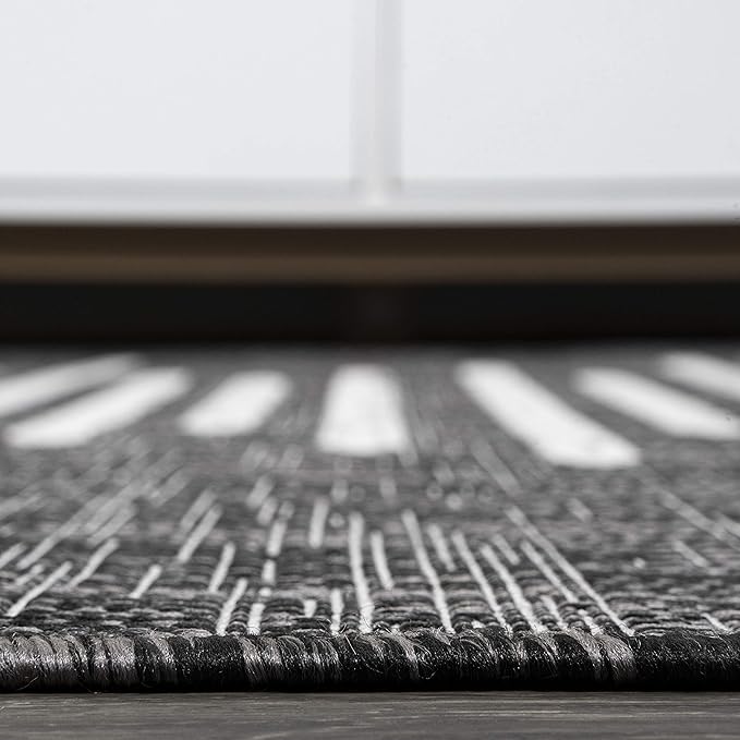 JONATHAN Y Stripe Geometric Indoor Outdoor Square Area Rug 8X8 Black/Ivory, Zolak Berber for Backyard, Patio, Porch, Easy-Cleaning, High Traffic, Pet-Friendly, Non-Shedding (SMB124E-8SQ)